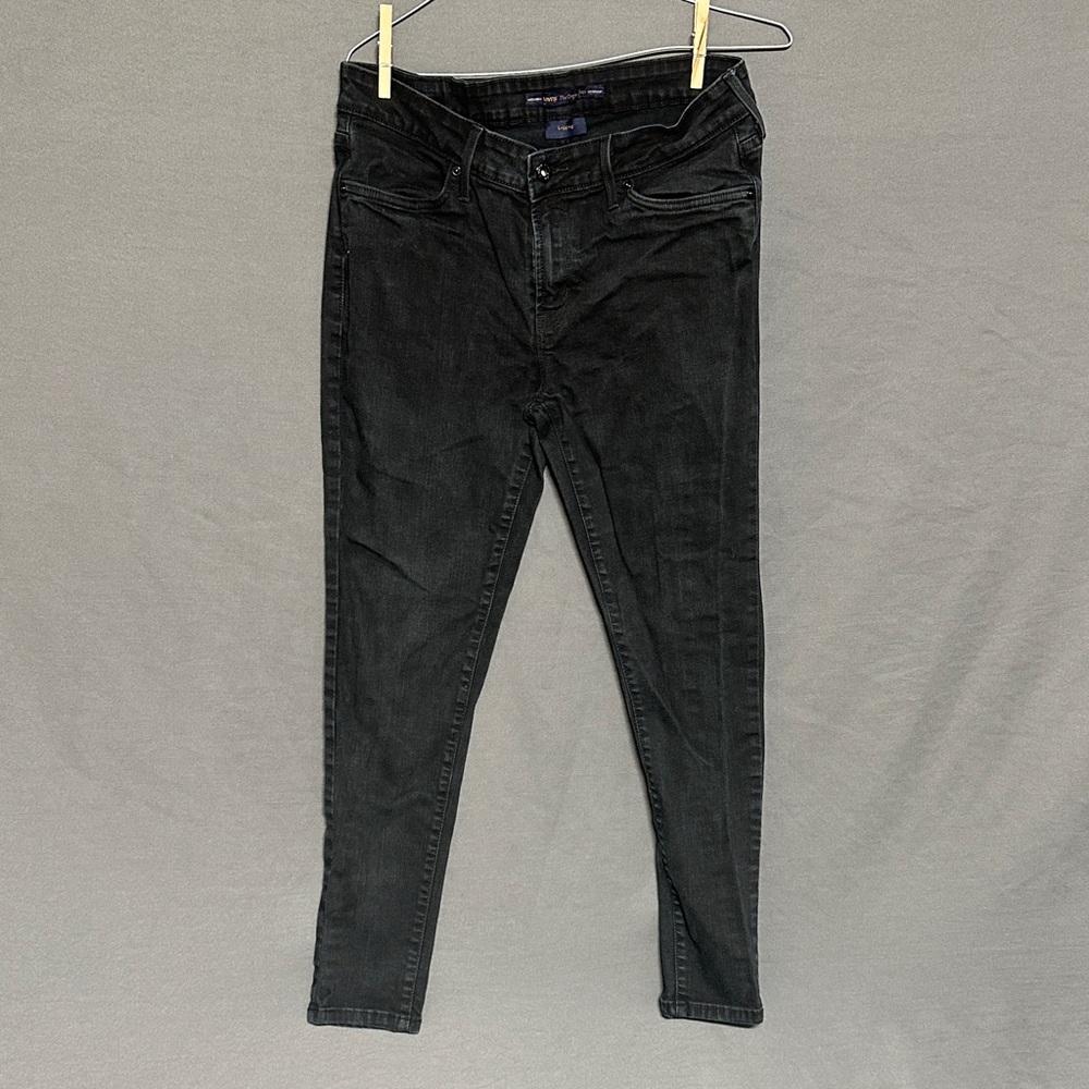 Levi's Women's Dark Black Skinny Jeans